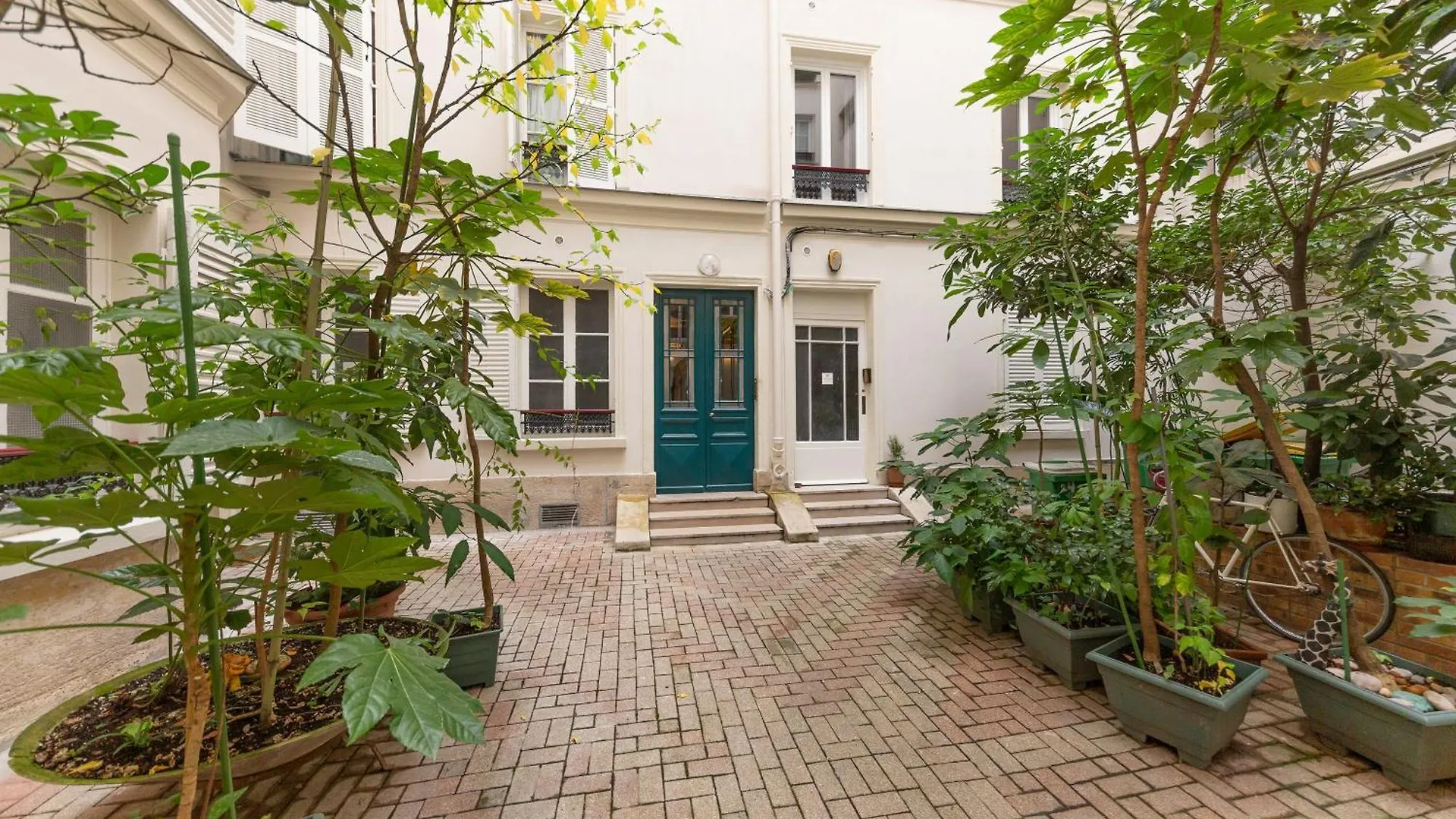 Apartment Les Reflets Des Martyrs I 3ch I 2sdb I Clim